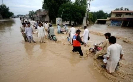 ارتفاع حصيلة ضحايا الفيضانات في باكستان إلى 150 قتيلا ومصابا وسط تساقط الأمطار الغزيرة