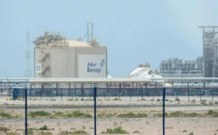 الإمارات تنجح في السيطرة على 3 حرائق ناجمة عن حادث مصنع بروج دون تسجيل إصابات