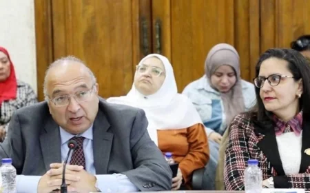 السفير عمرو رمضان يؤكد ضرورة مواجهة الهجرة غير الشرعية من خلال استراتيجيات قانونية وتوعية شاملة