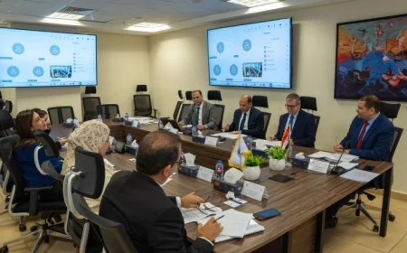 التأمين الصحي الشامل يمدد التعاقد مع الرعاية الصحية ويستعرض فرص المساهمة في e-health