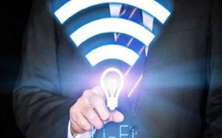 ابتكار مذهل لتقنية ليزر ينقل البيانات بسرعة 360 جيجابت مع نصف استهلاك الطاقة