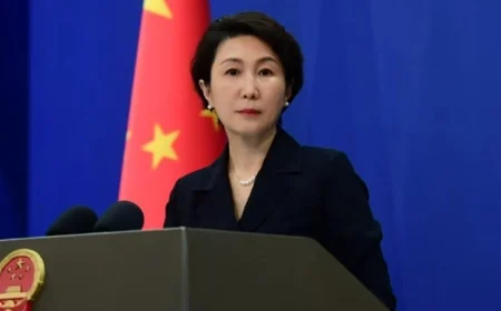 الخارجية الصينية تؤكد أن بكين تحث على ضرورة وقف إطلاق النار بشكل مبكر
