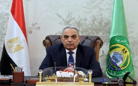 محافظ الإسماعيلية يقرر تمديد موعد غلق المحال العامة حتى الساعة 11 مساءً