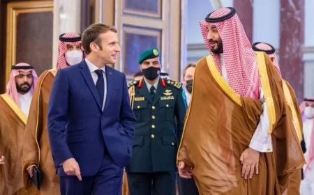 فرنسا والسعودية تدعمان استعادة حرية الملاحة والأمن في مضيق هرمز بشكل عاجل