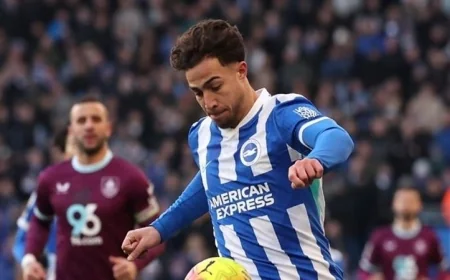 برايتون يحقق انتصاراً ساحقاً ضد بيرنلي ويزيد من معاناتهم في الدوري الإنجليزي الممتاز