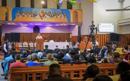 الكنيسة الأسقفية تحتفل بعيد القيامة المجيد في كاتدرائية جميع القديسين بالزمالك