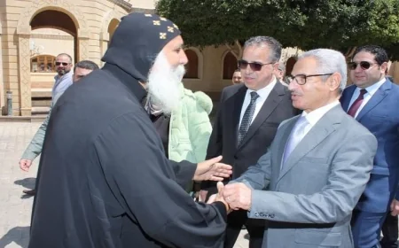محافظ بني سويف يحتفل بعيد القيامة المجيد مع كافة طوائف الكنيسة ومذاهبها