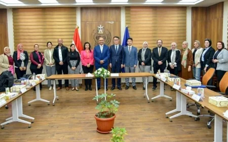 هيئة الدواء تنظم مائدة مستديرة مع وفد جامعة بكين لتعزيز التعاون في مجال الأدوية