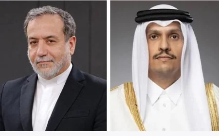 رئيس وزراء قطر يتحدث هاتفيا مع عراقجي حول آخر مستجدات وقف إطلاق النار