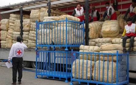 الصليب الأحمر الدولي يرسل أولى شحنات المساعدات الطارئة إلى إيران منذ اندلاع الحرب