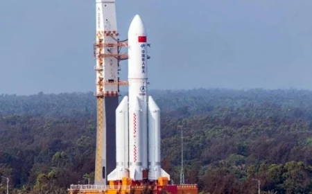 الصين تسجل إنجازا جديدا بإطلاق صاروخ حاملا ثمانية أقمار اصطناعية إلى الفضاء