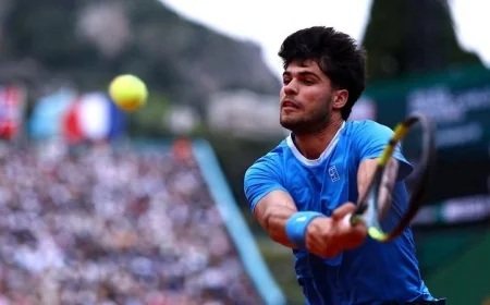 ألكاراز يتطلع لاستعادة صدارة التصنيف العالمي قبل انطلاق بطولة برشلونة للتنس