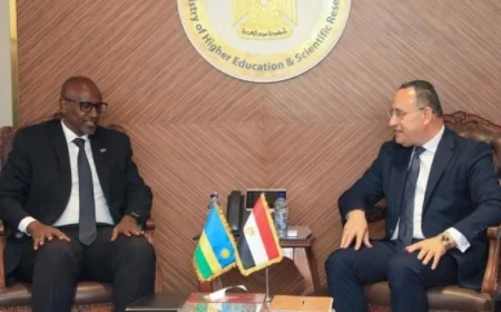 قنصوة يلتقي نظيره الرواندي وسفير رواندا لبحث سبل تعزيز التعاون الأكاديمي