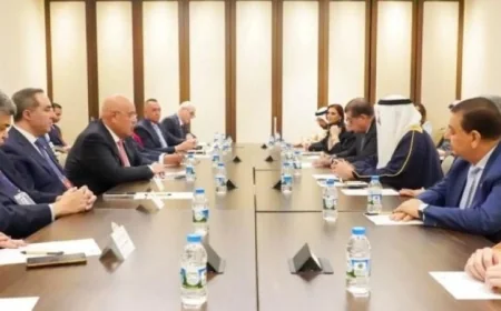 لقاء مثمر بين رئيس النواب ونظيريه البحريني والجزائري خلال اجتماع الاتحاد البرلماني