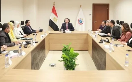 نائب وزير الصحة يعقد اجتماعًا هامًا حول لجنة الأجهزة التعويضية