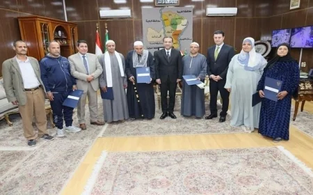محافظ المنوفية يوزع عقود تقنين أراضي أملاك الدولة على المستوفين للاشتراطات