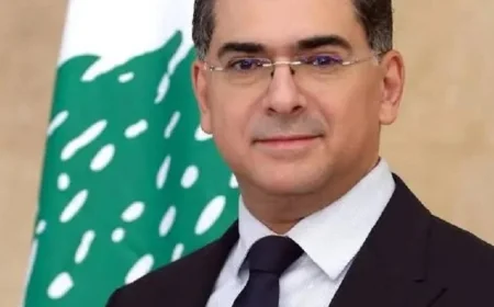 وزير الإعلام اللبناني يؤكد متابعة قضية محاصرة صحفيتين في الطيري