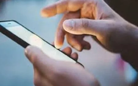 ابتكار ثوري: غشاء مضاد للفيروسات يحمي الهواتف الذكية والمعدات الطبية