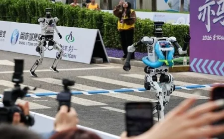 روبوت يسجل رقمًا قياسيًا جديدًا في سباق نصف الماراثون ببكين متفوقًا على البشر