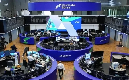 أسواق الأسهم الأوروبية تنخفض بفعل توترات مضيق هرمز وآمال استئناف المفاوضات