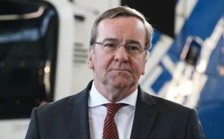 وزير الدفاع الألماني يكشف عن خطط لإرسال سفن حربية تعزيزاً للأمن في مضيق هرمز