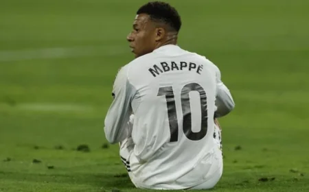 ريال مدريد يكشف عن إصابة مبابي في الفخذ الأيسر وتأثيرها على مشاركته القادمة