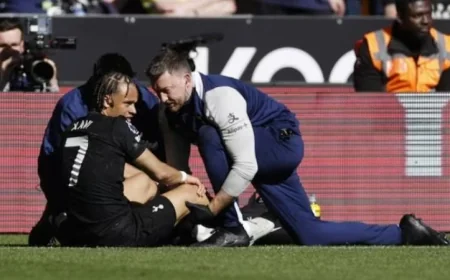 إصابة خطيرة تبعد الهولندي سيمونز لاعب توتنهام عن المشاركة في كأس العالم