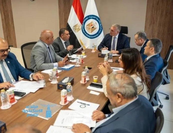 بدوي يؤكد أهمية التوسع في تكنولوجيا الحفر الأفقي والتكسير الهيدروليكي لرفع مستوى الإنتاج