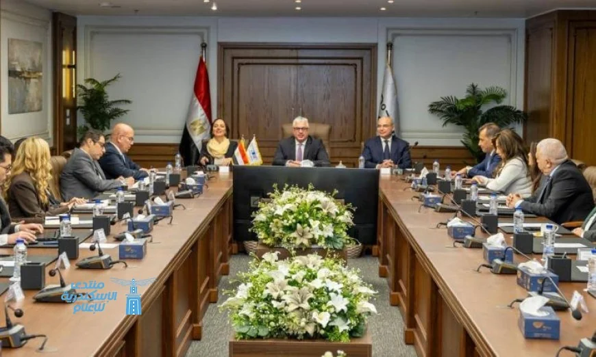 اقتصادية قناة السويس ومنظمة اليونيدو يطلقان برنامجًا وطنيًا مبتكرًا للهيدروجين النظيف لتحفيز التنمية المستدامة