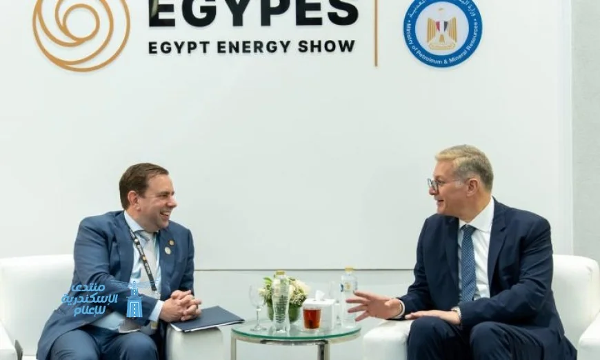 وزير البترول يتعاون مع مسؤولي شل لتعجيل خطط استكشاف وإنتاج الغاز الطبيعي في مصر