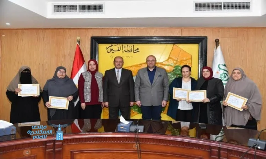 محافظ الفيوم يحتفي بالأمهات المثاليات في الديوان العام والوحدات المحلية
