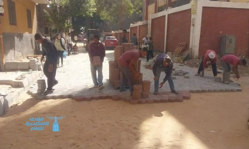 مشروع رصف 11 شارعاً ومتفرعاتها بالإنترلوك في حي إمبابة ضمن الخطة الاستثمارية الجديدة