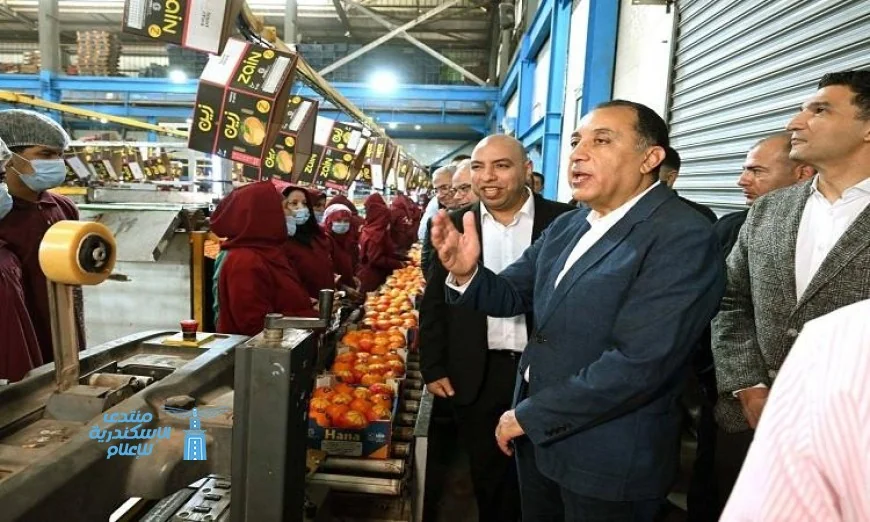 جولة تفقدية لرئيس الوزراء في الشركات بالمنطقة الاستثمارية في بنها لتعزيز الاقتصاد المحلي