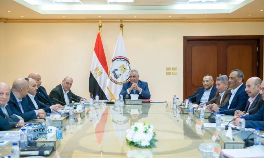 وزير الإنتاج الحربي يعزز متابعة المخزون ويعالج المشكلات الفنية بالتعاون مع وزارة التعليم العالي
