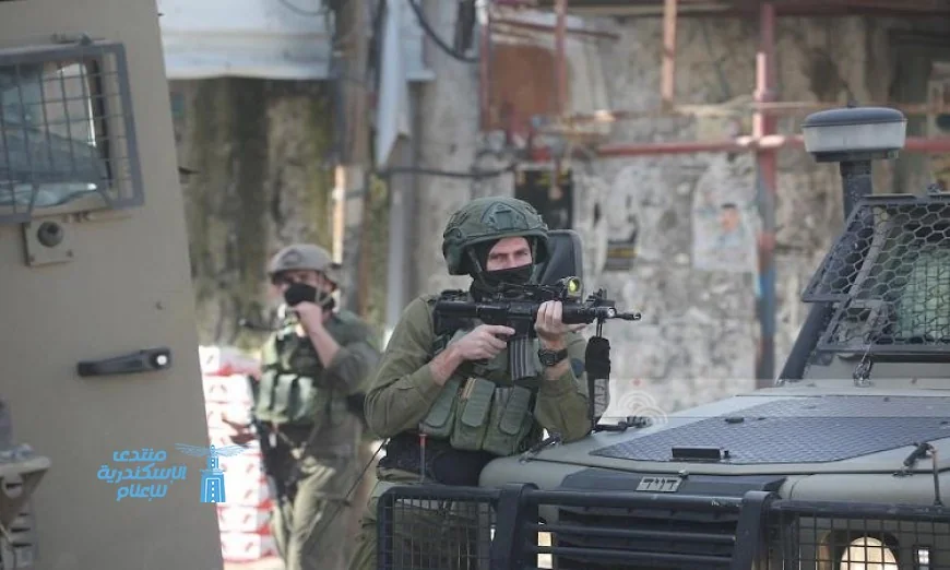 اقتحام قوات الاحتلال الإسرائيلي لمدينة طولكرم واعتقال شاب فلسطيني وسط المدينة