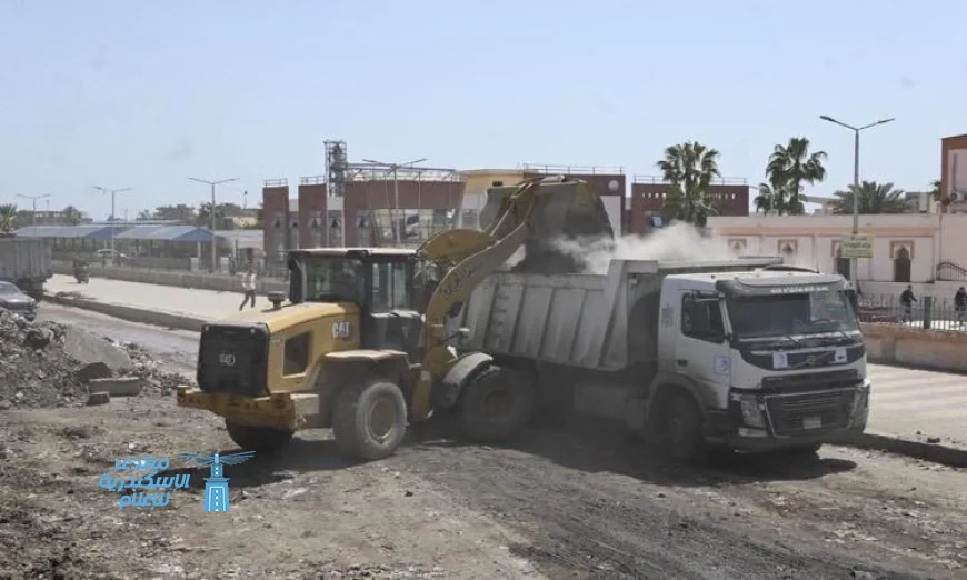 محافظ البحيرة تؤكد أهمية إنهاء المقالب العشوائية للحفاظ على البيئة بشكل عاجل