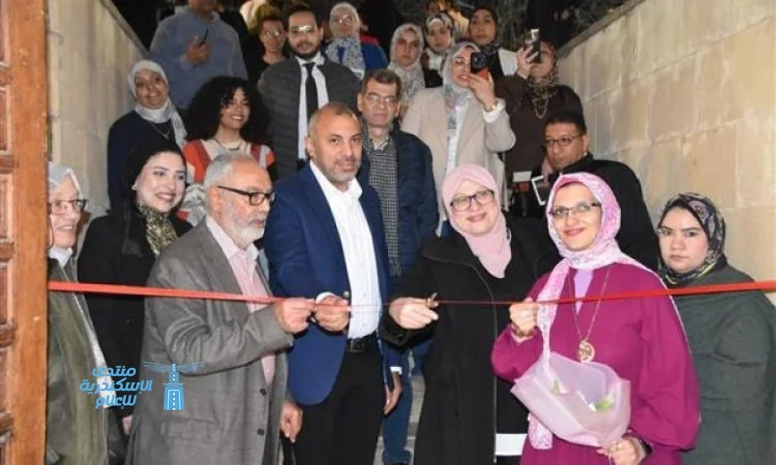 مركز محمود مختار يقدم معرض فروتوبيا للفنانة التشكيلية حنان مأمون