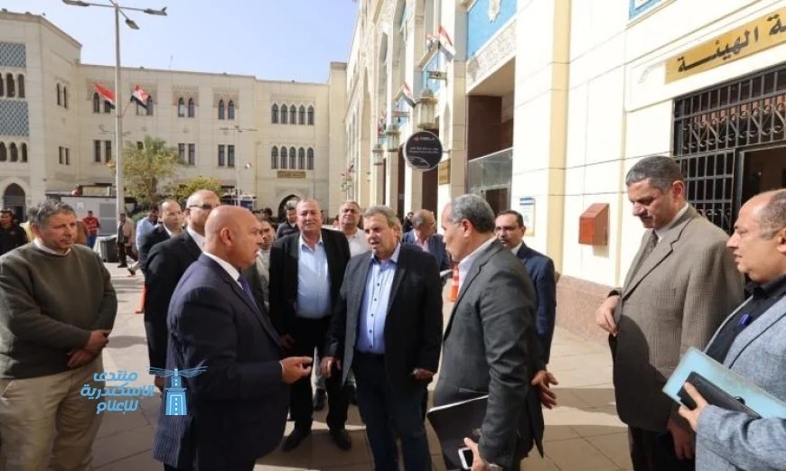 وزير النقل يزور محطة رمسيس ويحتفي بـ 22 عاملا لجهودهم المتميزة في تعزيز السلامة ومنع الحوادث