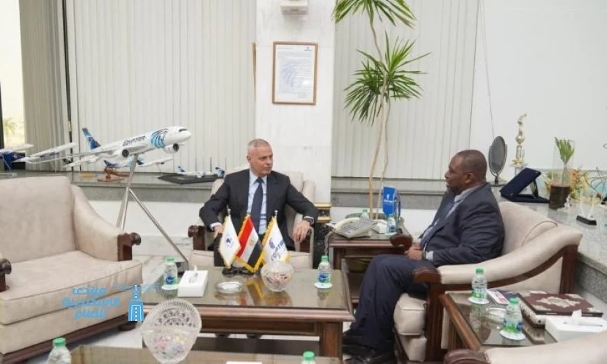 رئيس مصر للطيران يلتقي بالأمين العام لاتحاد شركات الطيران الأفريقية لتعزيز التعاون الجوي
