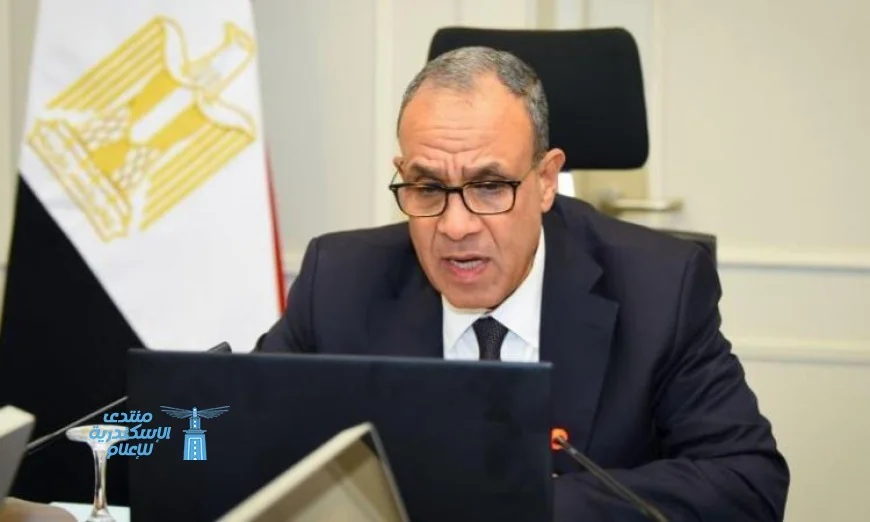وزير الخارجية يعزز اهتمام مصر بالجاليات المصرية في الخليج والمشرق العربي