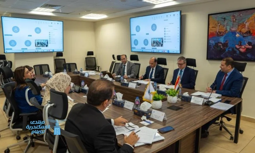 التأمين الصحي الشامل يمدد التعاقد مع الرعاية الصحية ويستعرض فرص المساهمة في e-health