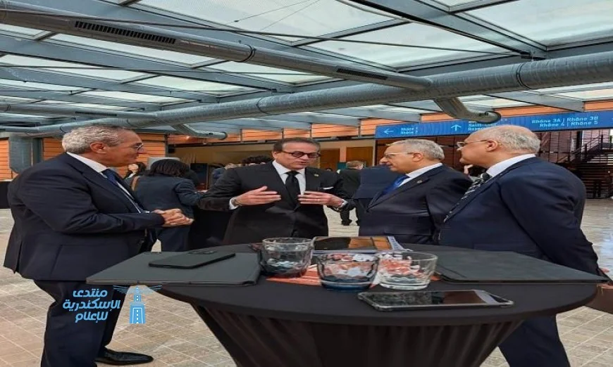 وزير الصحة السعودي يناقش تعزيز التعاون الصحي مع نظيره التونسي