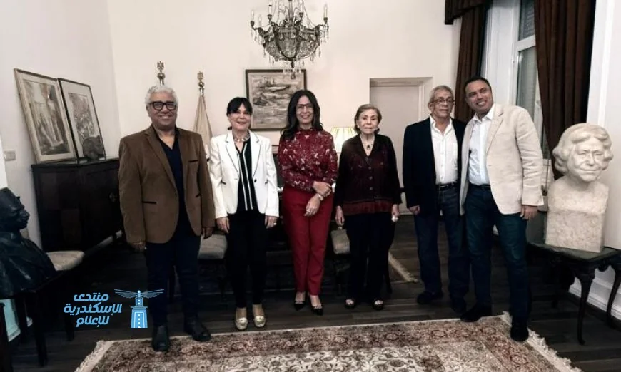 وزيرة الثقافة تتلقى آراء يسري نصر الله ومجدي أحمد علي حول مشروع أرشيف السينما