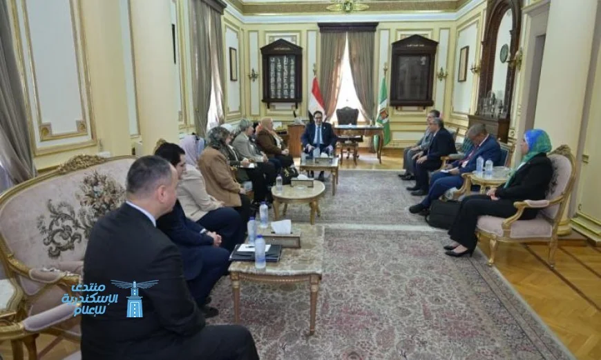 جامعة القاهرة تستضيف وفد هيئة ضمان الجودة لتعزيز التميز الأكاديمي في كلية الصيدلة
