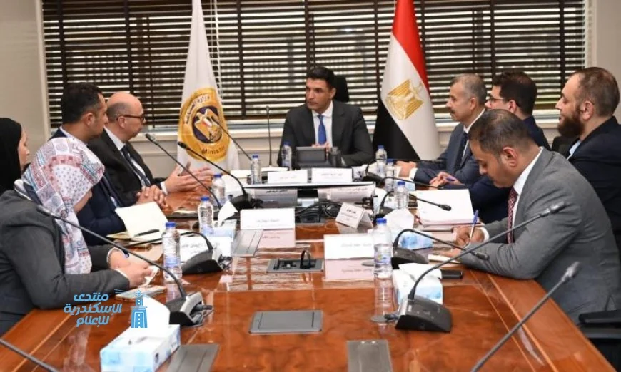وزير الصناعة يناقش استراتيجيات توسع مجموعة سان جوبان في السوق المصرية
