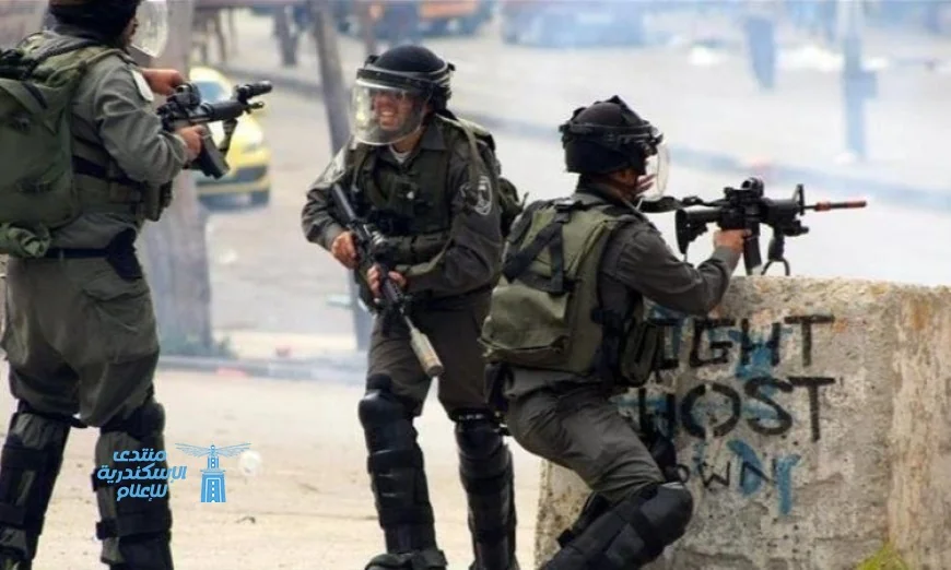 إصابة فلسطينيين بجروح خطيرة نتيجة إطلاق النار من قبل الاحتلال الإسرائيلي شرق غزة