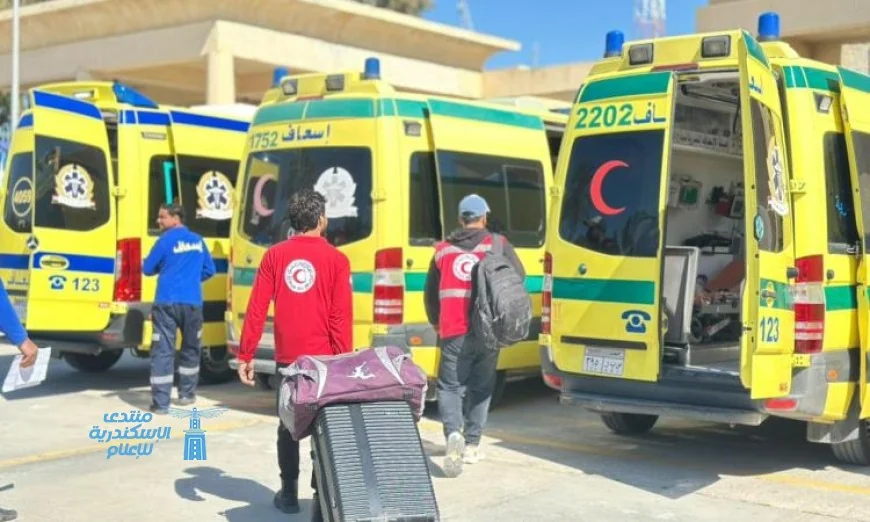 الهلال الأحمر يوزع 155 ألف سلة غذائية ومواد إغاثية لدعم أهالي قطاع غزة