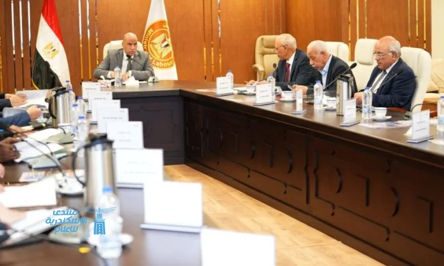 وزير العمل يؤكد استمرار efforts تقديم الحماية الاجتماعية وتعزيز دعم العمال في البلاد