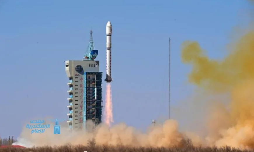 إطلاق الصين لصاروخ حاملاً ثمانية أقمار اصطناعية إلى الفضاء في إنجاز فضائي جديد