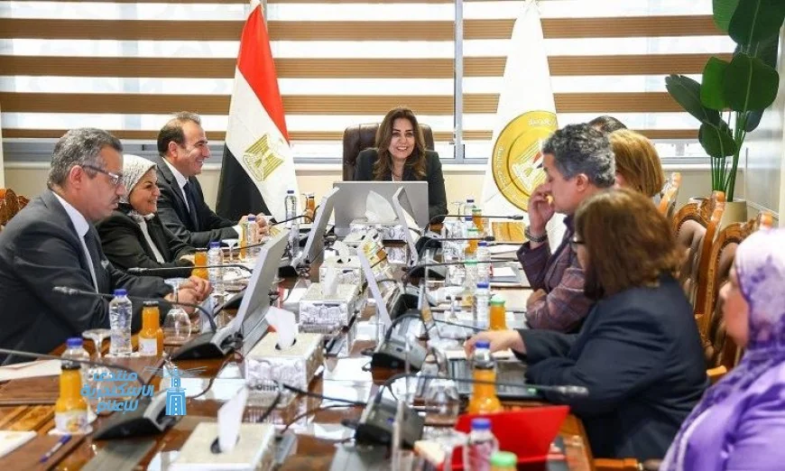 عوض تتعاون مع وفد برنامج الأمم المتحدة الإنمائي لتعزيز مشروعات التنمية الاقتصادية